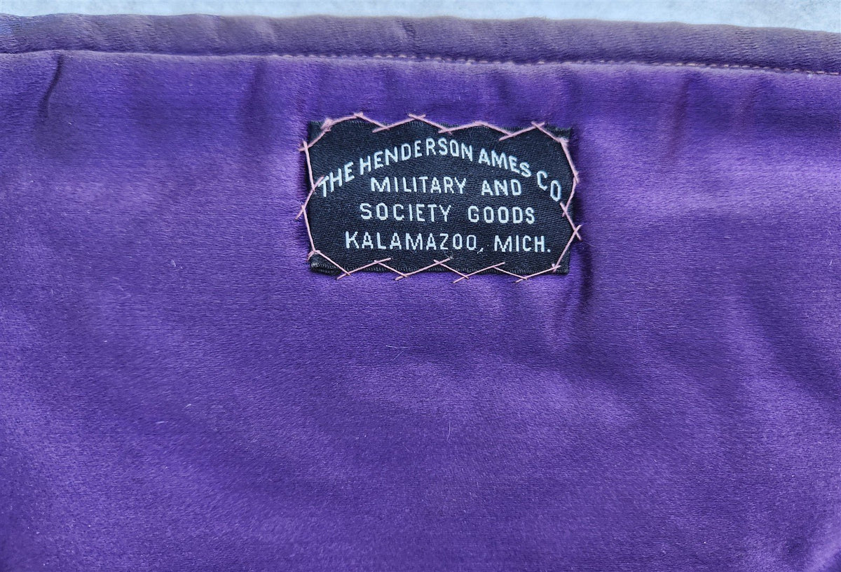 1925 ANTIQUE MASONIC PRESENTATION APRON Embroidery over silk