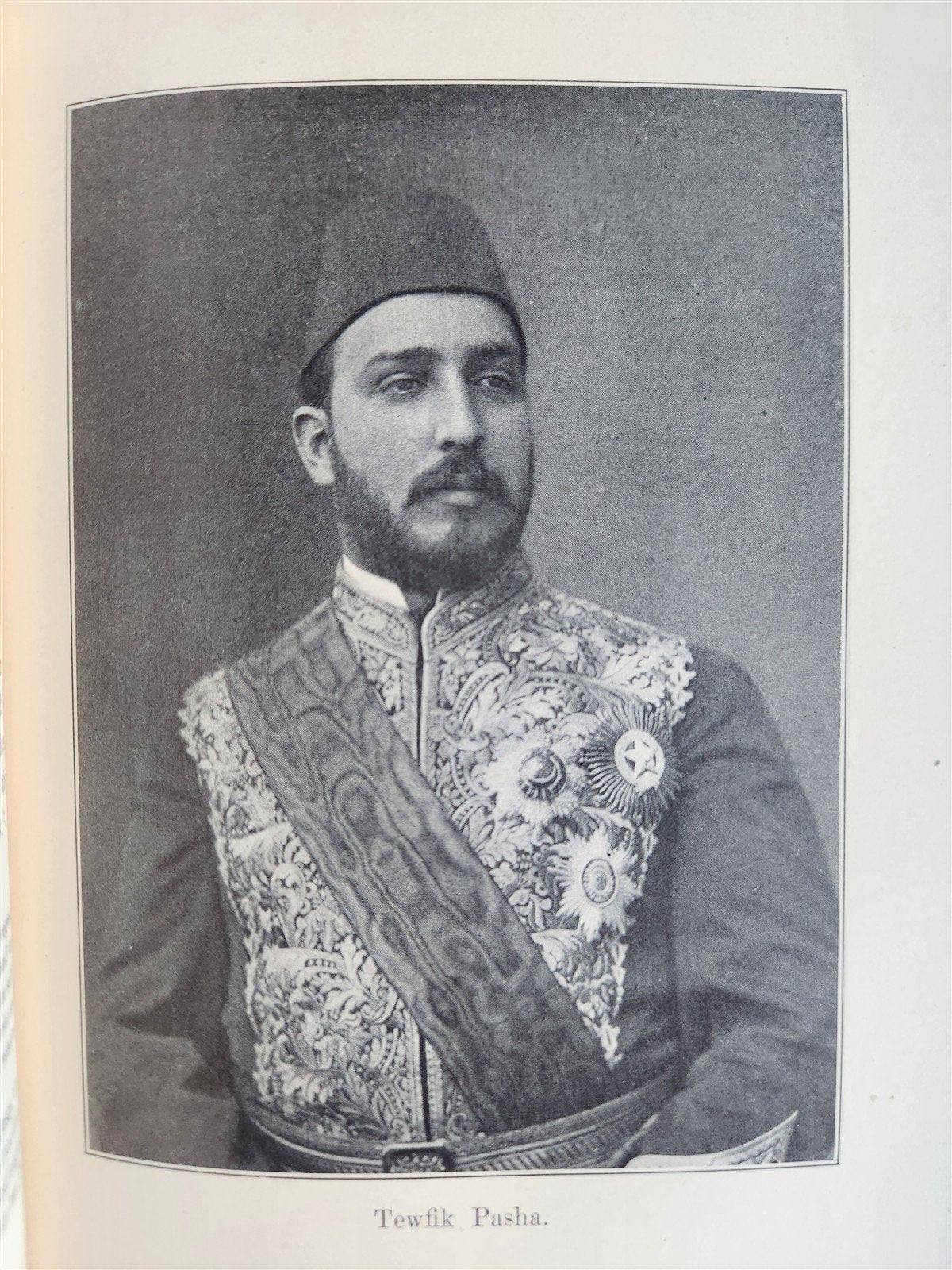 1908 EGYPT AND ITS BETRAYAL ILLUSTRATED antique in ENGLISH