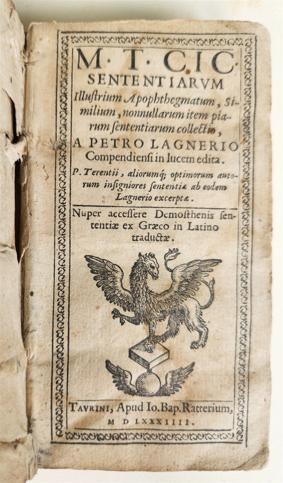 1584 CICERO Sententiarum illustrium apophthegmatum VELLUM BOUND antique