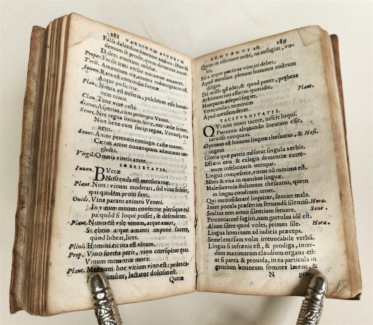 1584 CICERO Sententiarum illustrium apophthegmatum VELLUM BOUND antique