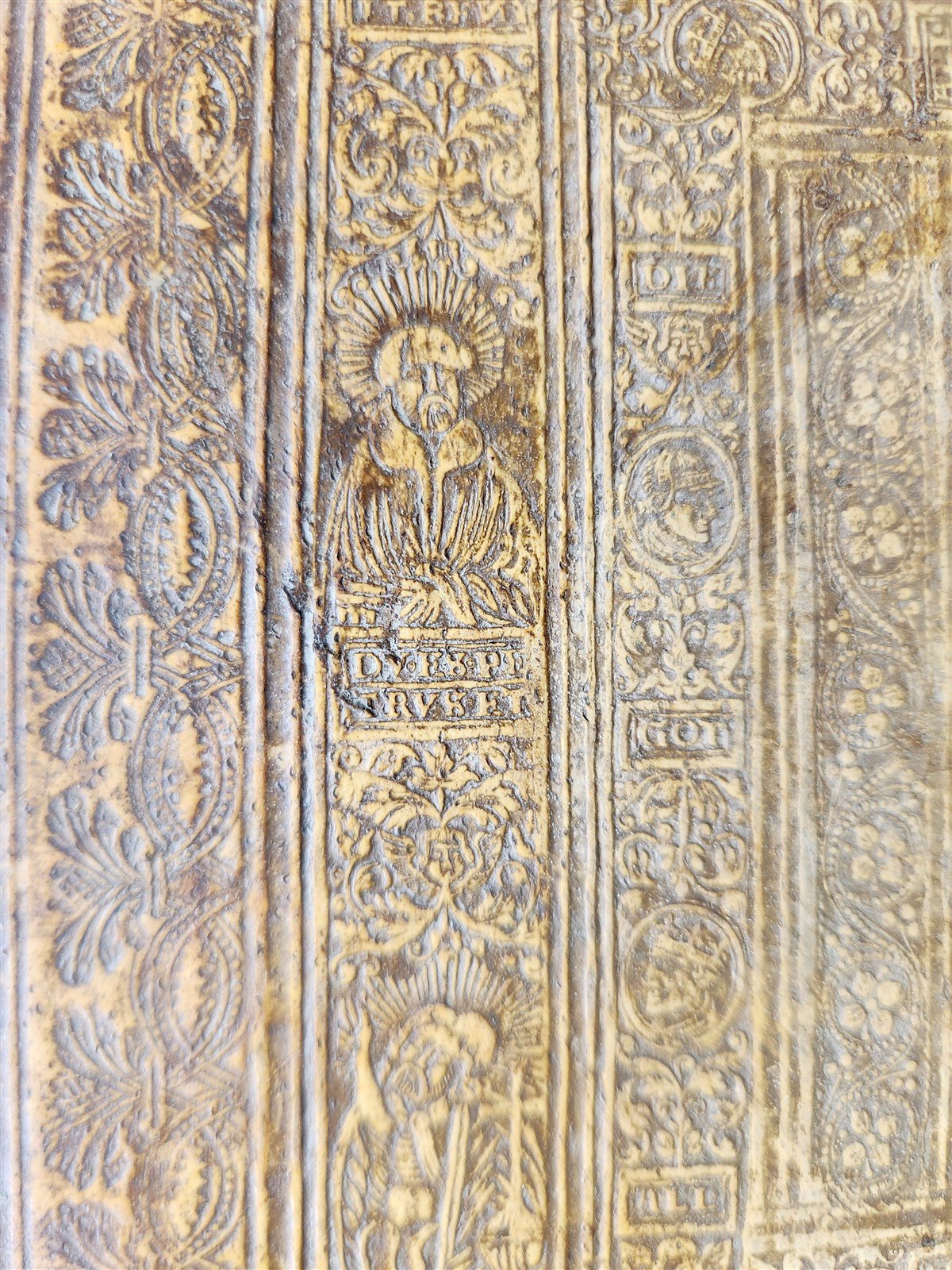 1567 BIBLE CONCORDANCE antique 16th CENTURY BLIND TOOLED PIGSKING BOUND FOLIO
