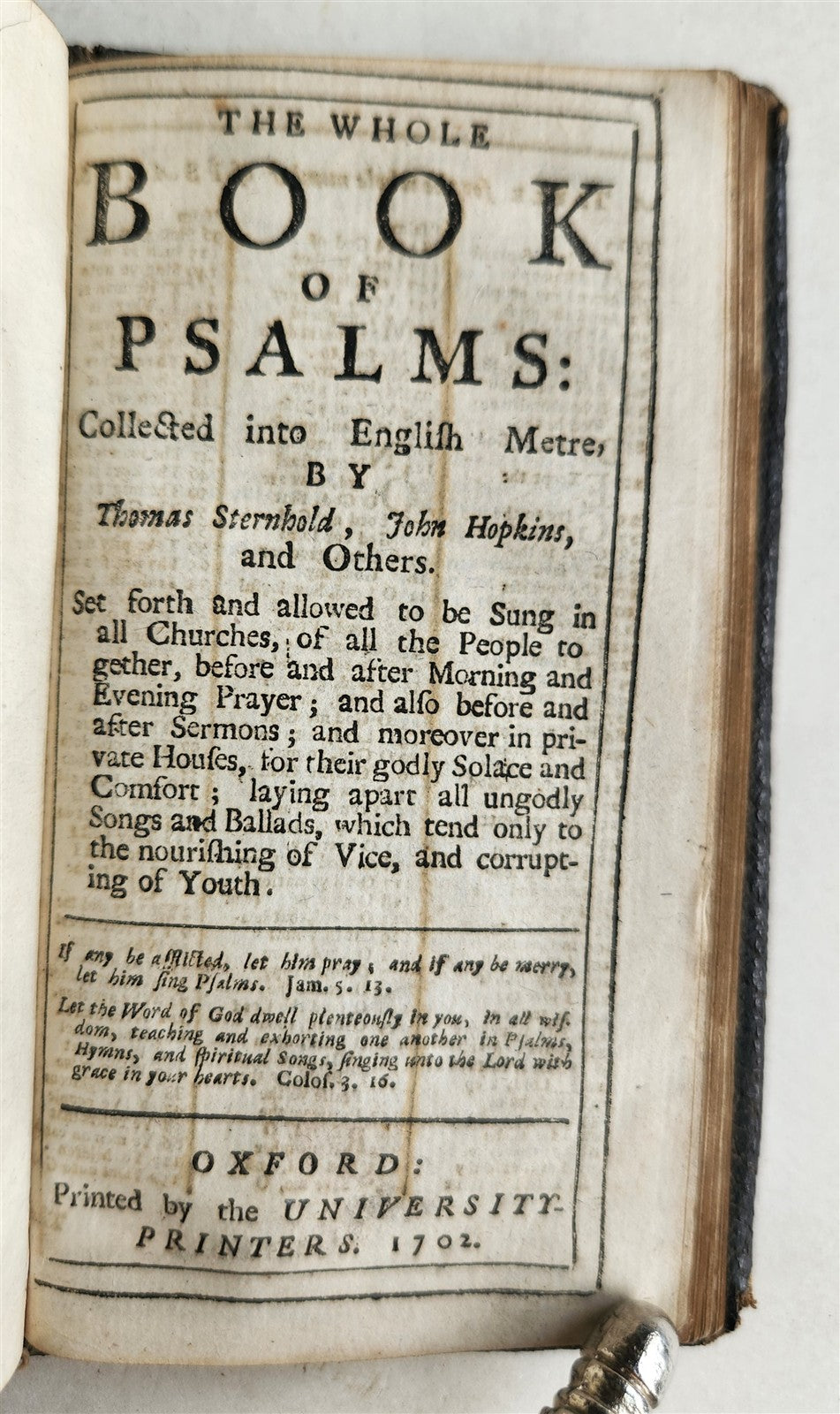 1698 BIBLE in ENGLISH OLD & NEW TESTAMENT antique ORIGINAL BINDING pocket size