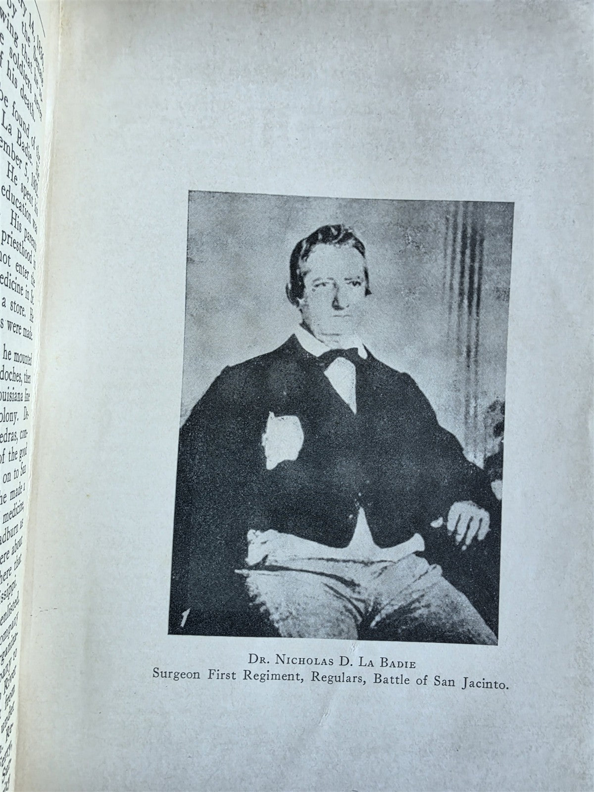 1930 MEDICINE MAN IN TEXAS antique BIOGRAPHIES of MEDICAL DOCTORS illustrated