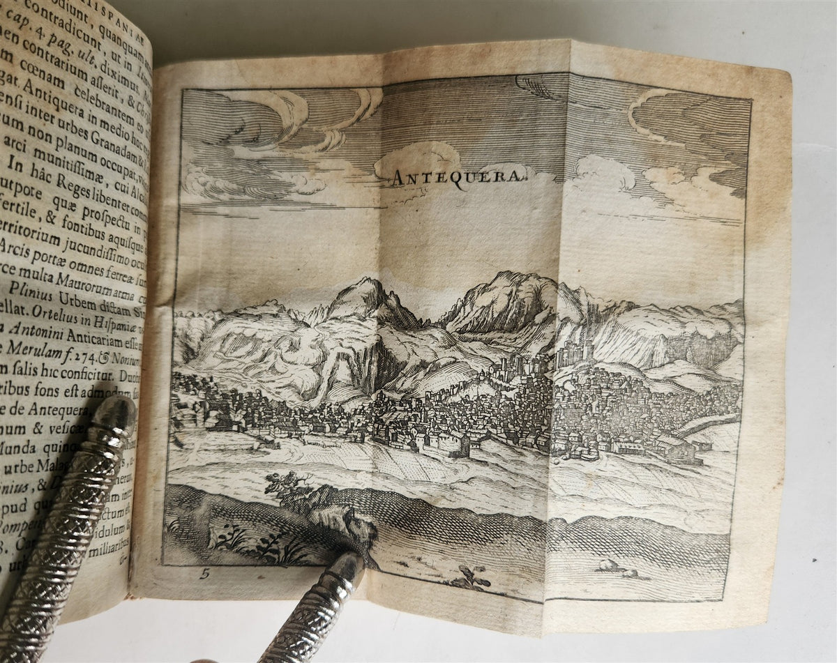 1656 HISPANIAE et LUSITANIAE antique ILLUSTRATED w/ MAPS vellum binding w/clasps