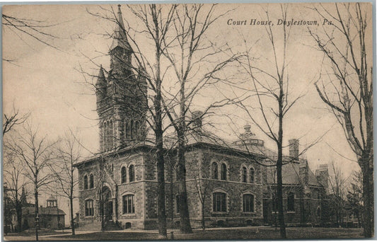 DOYLESTOWN PA COURT HOUSE ANTIQUE POSTCARD