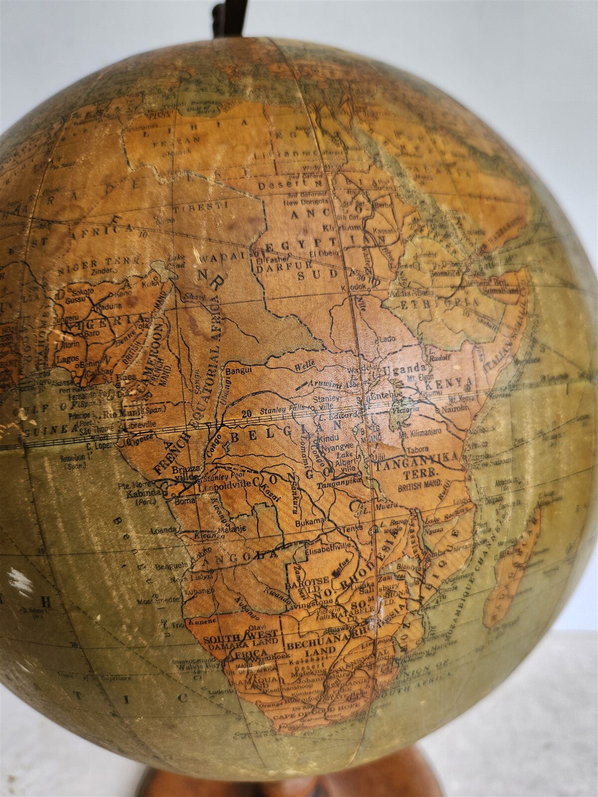 1930s TERRESTRIAL GLOBE by C.S. Hammond New York antique 12 inches diameter