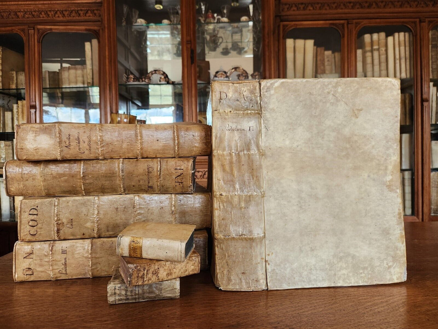 1557 LAW BOOK PART of Corpus Juris Civilis DIGESTA antique MASSIVE FOLIO vellum