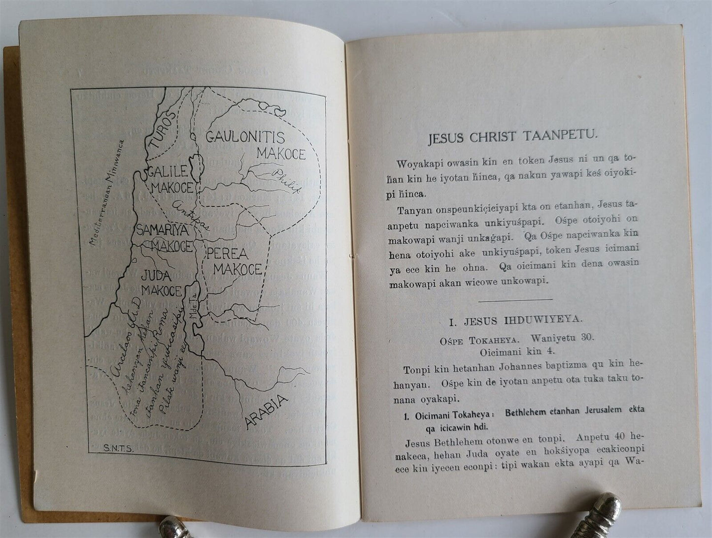 1909 DAKOTA INDIAN LANGUAGE LIFE OF CHRIST antique AMERICANA ILLUSTRATED w/ MAPS