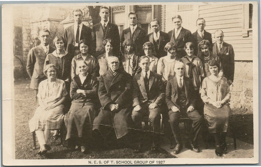 BEVERLY MA CANCEL N.E.S of T. SCHOOL 1927 GROUP ANTIQUE REAL PHOTO POSTCARD RPPC
