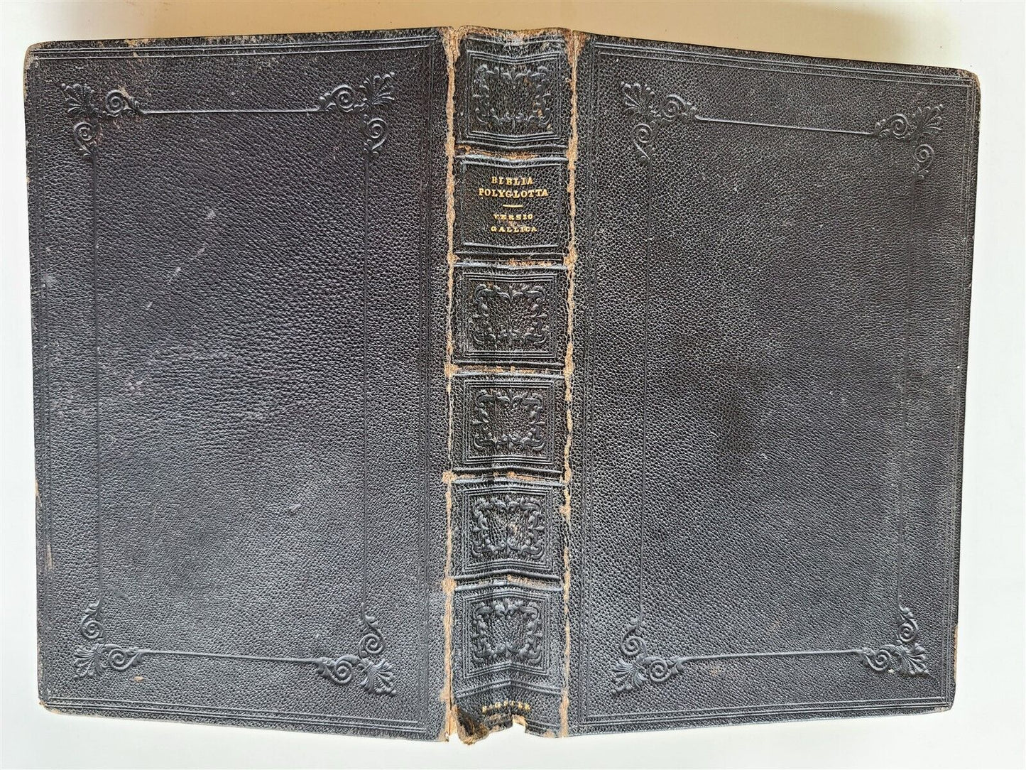 1840 BIBLE in FRENCH antique SIGNED BINDING LA SAINTE BIBLE