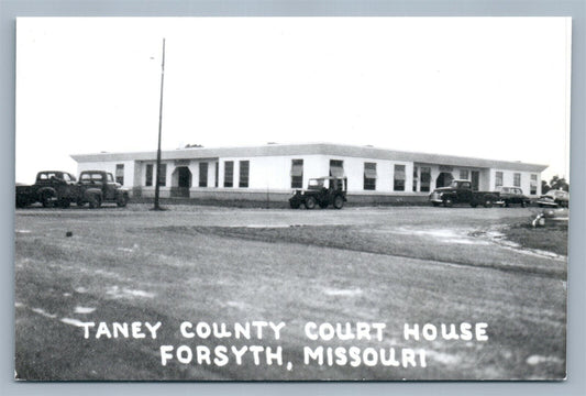 FORSYTH MO TANEY COUNTY COURT HOUSE VINTAGE REAL PHOTO POSTCARD RPPC