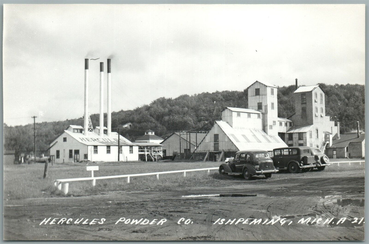 ISHPEMING MI HERCULES POWDER CO. VINTAGE REAL PHOTO POSTCARD RPPC