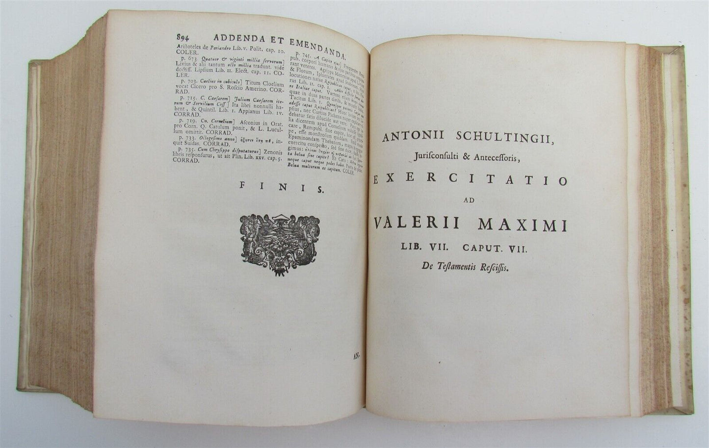 1726 FACTORUM DICTORUMQUE V. MAXIMUS ANTIQUE w/ HAGUE COAT OF ARMS VELLUM LATIN