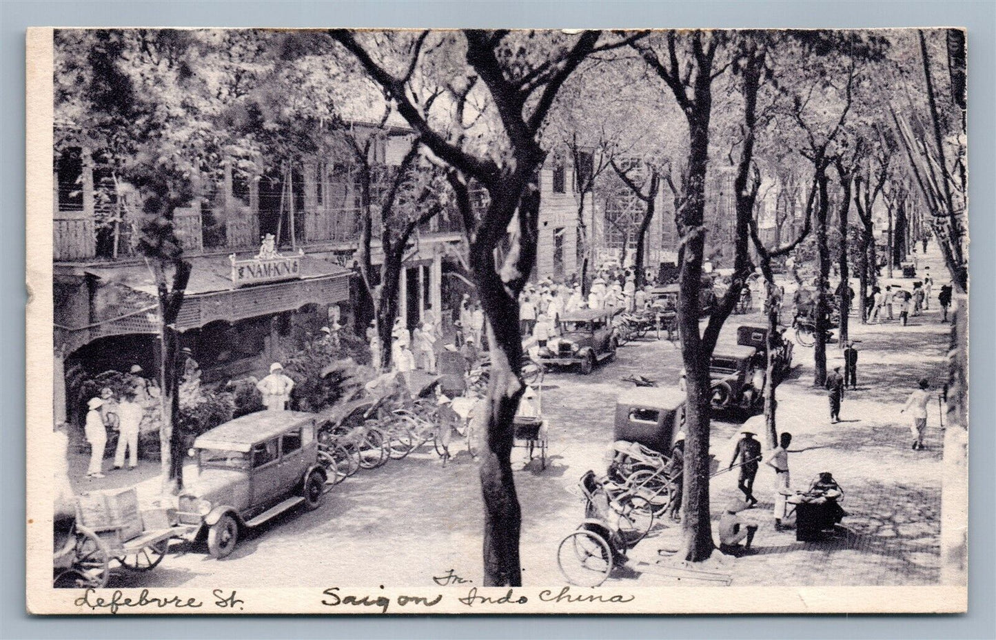 SAIGON VIETNAM RUE LEFEBVRE QUARTIER DES BANQUES ANTIQUE POSTCARD