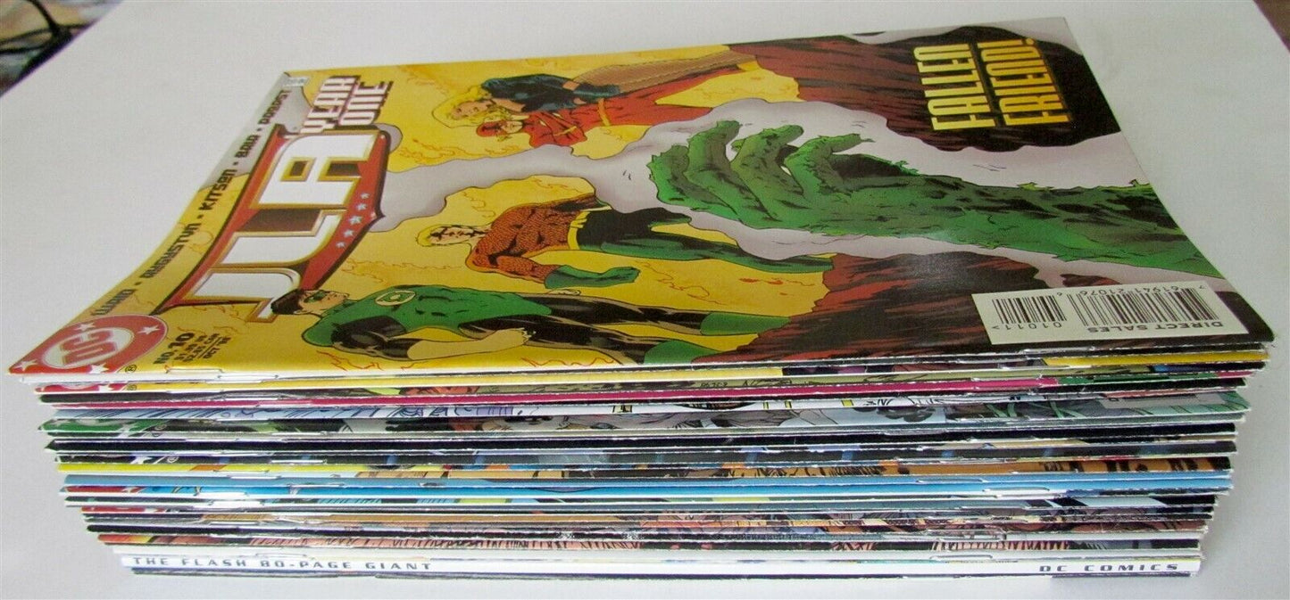 LOT of 34 DC COMICS 1998 mint condition