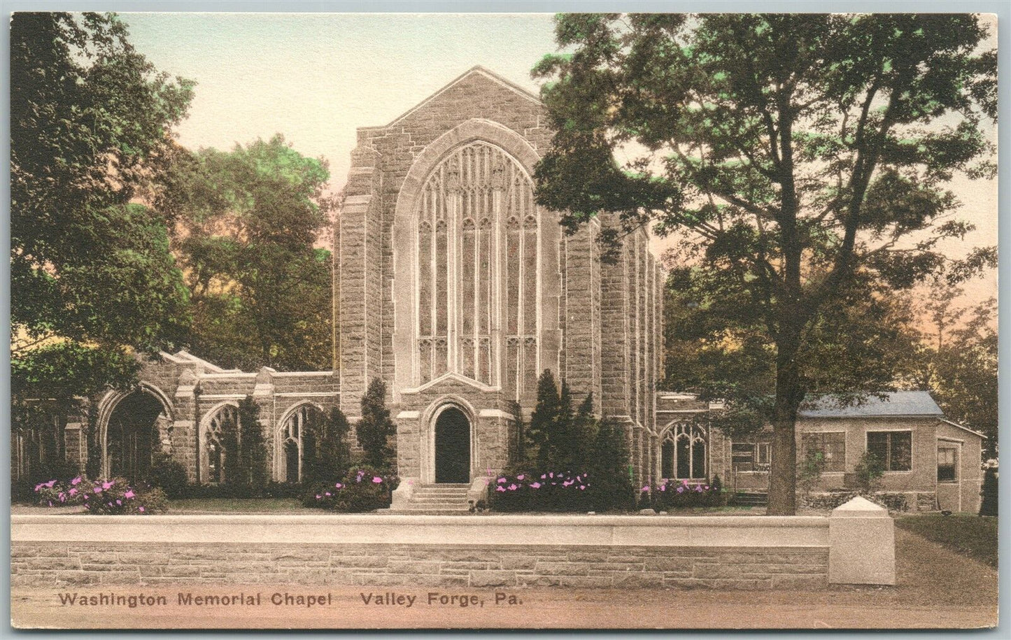 VALLEY FORGE PA WASHINGTON MEMORIAL CHAPEL HAND COLORED ANTIQUE POSTCARD