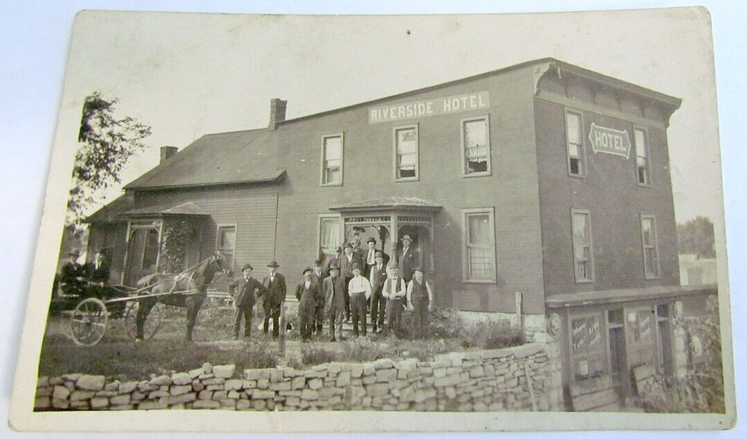 RPPC ANTIQUE REAL PHOTO POSTCARD RIVERSIDE HOTEL horse carriage UNKNOWN TOWN