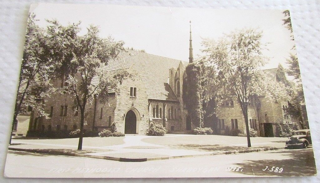 RPPC FIRST METHODIST CHURCH SHEBOYGAN WIS. 1946 VINTAGE REAL PHOTO POSTCARD