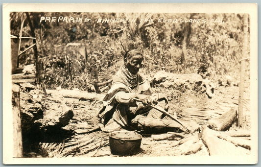 SEMINOLE INDIAN PREPARING DINNER FL EVERGLADES VINTAGE REAL PHOTO POSTCARD RPPC