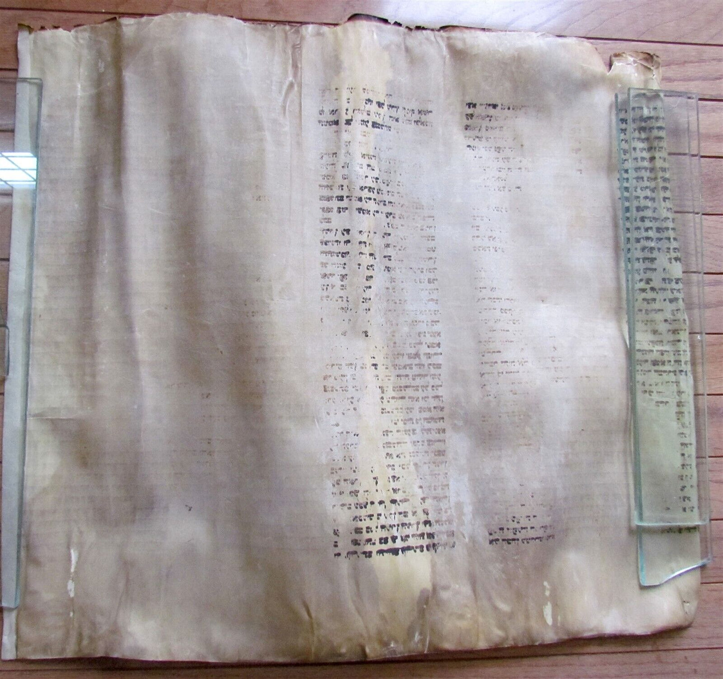 TORAH SCROLL FRAGMENT MANUSCRIPT VELLUM ANTIQUE BIBLE 21.5 x 24.5"