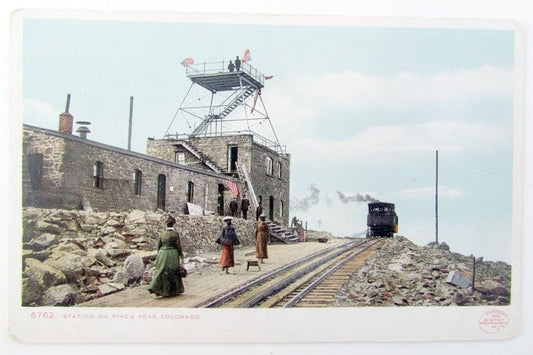 VINTAGE 1900s POSTCARD RAILROAD STATION on PIKE'S PEAK COLORADO train railway