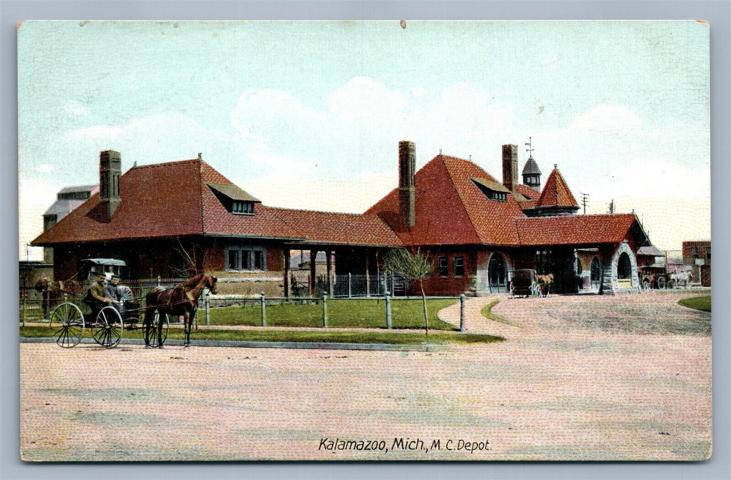 KALAMAZOO MI RAILROAD DEPOT ANTIQUE POSTCARD railway train station