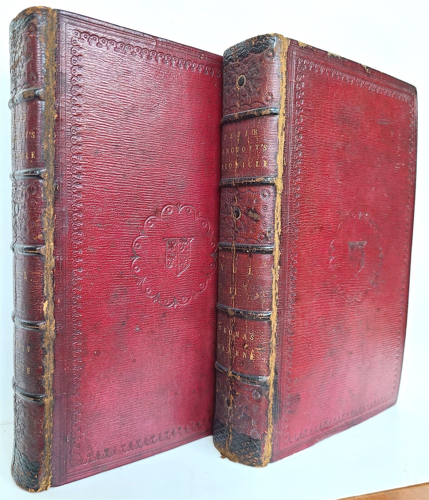 1725 PETER LANGTOFT'S CHRONICLE antique 2 VOLUMES in ENGLISH rare THOMAS HEARNE