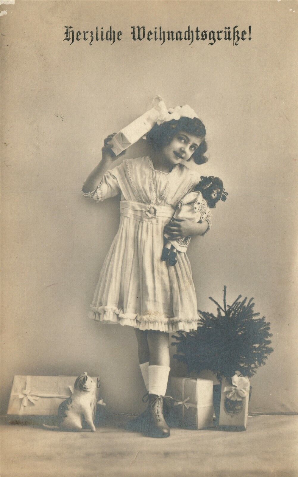 GIRL w/ CAT & DOLLS 1913 ANTIQUE REAL PHOTO POSTCARD RPPC