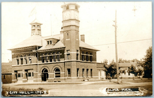 ALMA MI CITY HALL VINTAGE REAL PHOTO POSTCARD RPPC