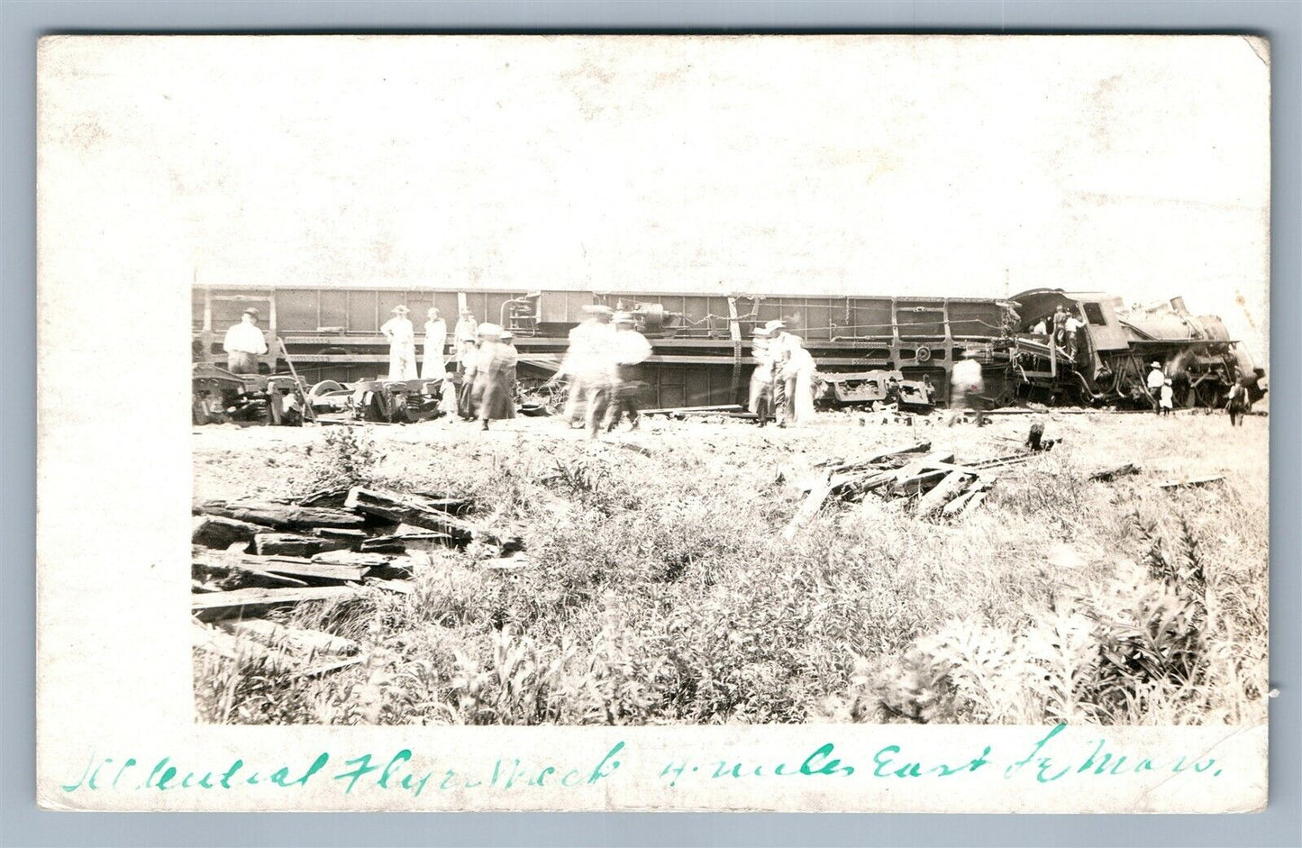 LOCOMOTIVE WRECK TRAIN CRASH RAILROAD ANTIQUE REAL PHOTO POSTCARD RPPC railway