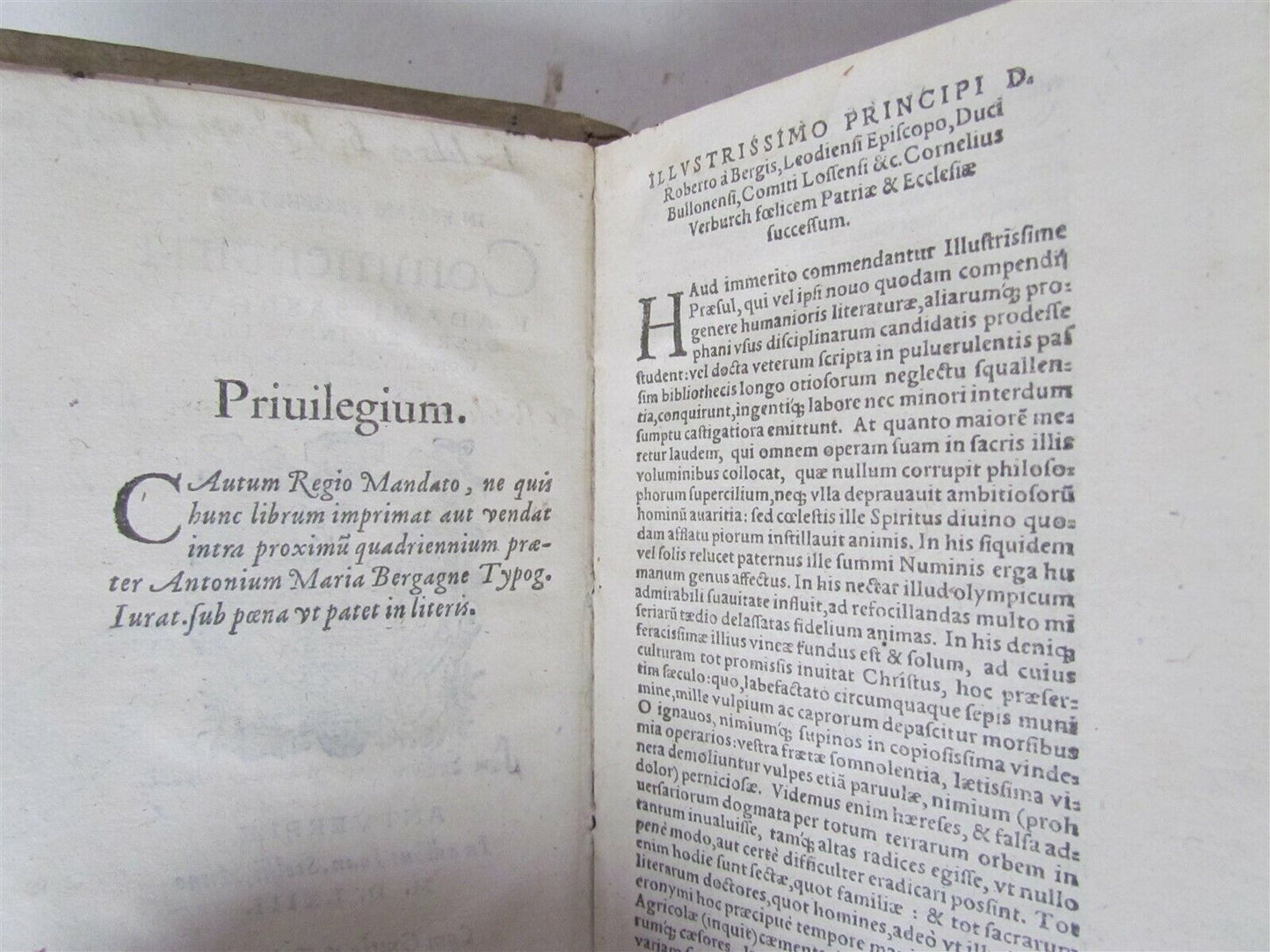 1563 PROPHET ISAIAH COMMENTRAY ANTIQUE PIGSKIN BOUND w/ CLASPS 16th century