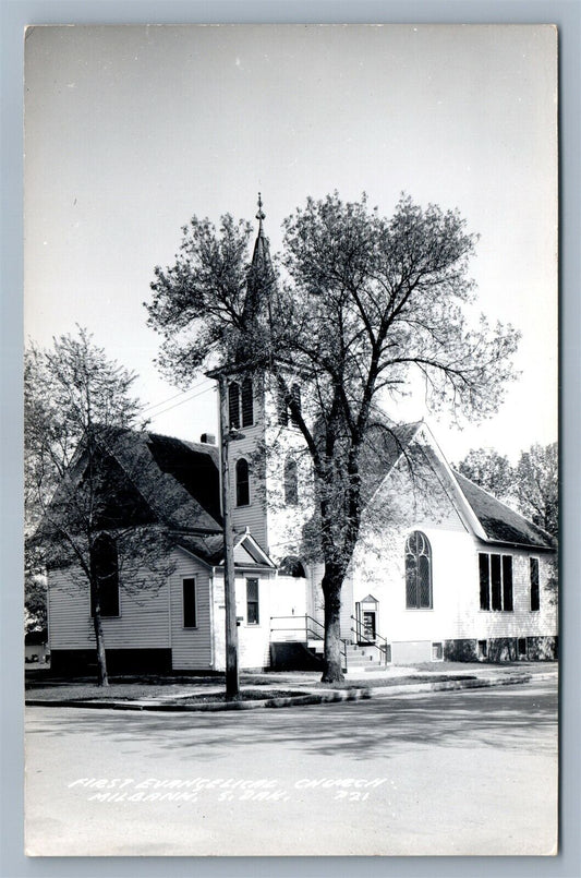 MILBANK SD EVANGELICAL CHURCH VINTAGE REAL PHOTO POSTCARD RPPC