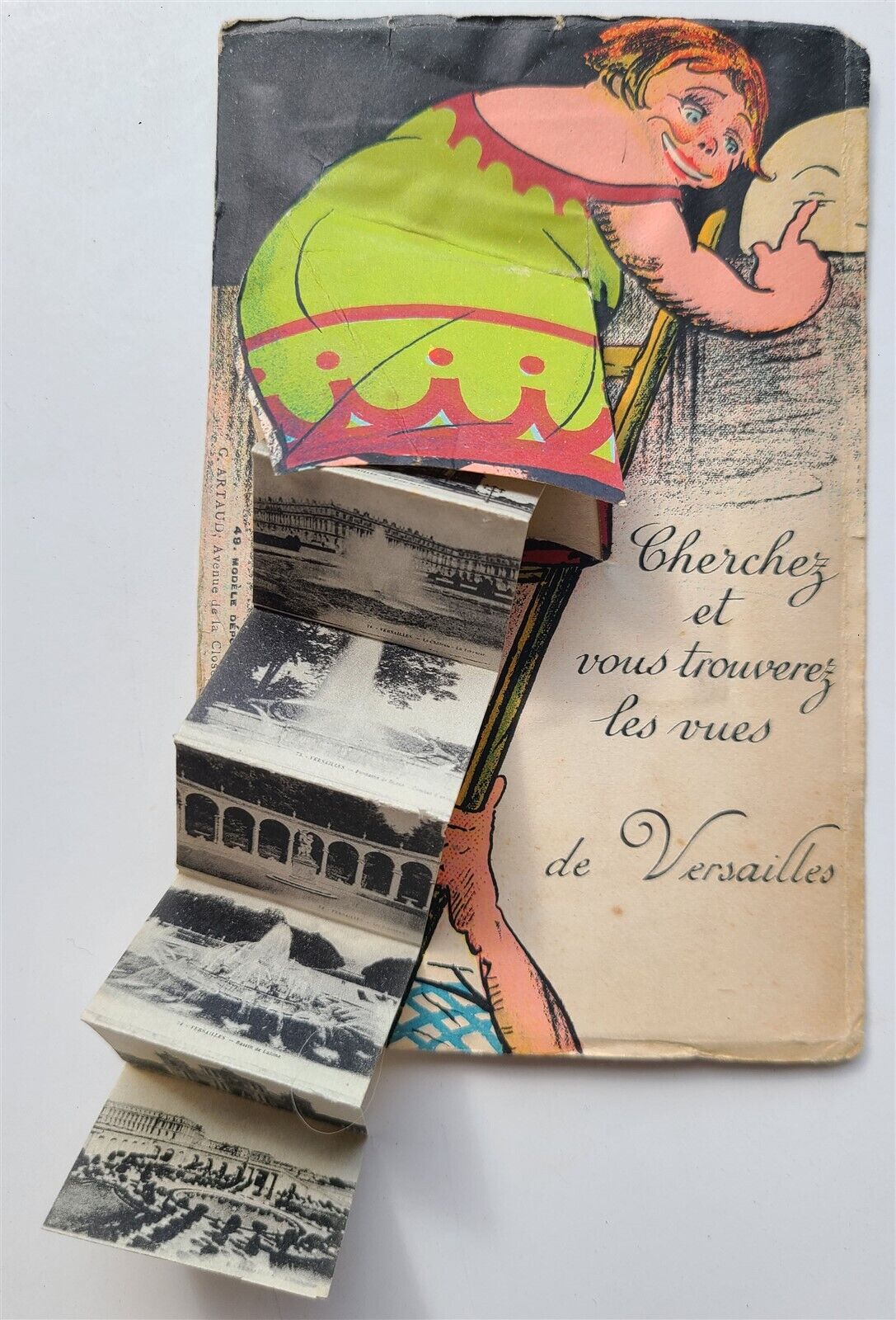 FRENCH ANTIQUE COMIC POSTCARD w/ FOLDING MINIATURE VIEWS of VERSAILLES