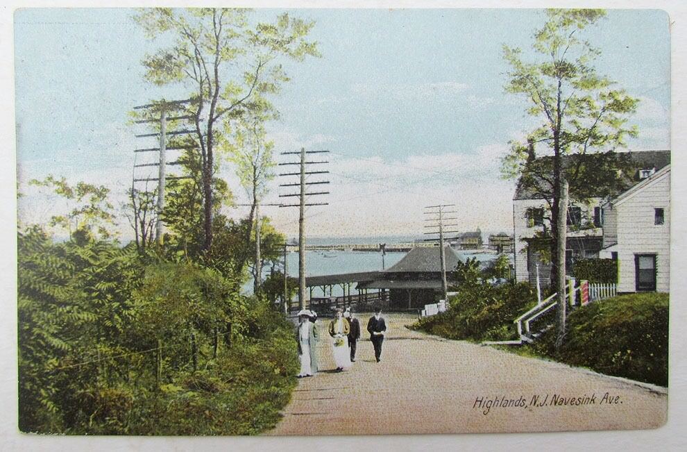 VINTAGE POSTCARD HIGHLANDS NJ NAVESINK AVE. street scene New Jersey