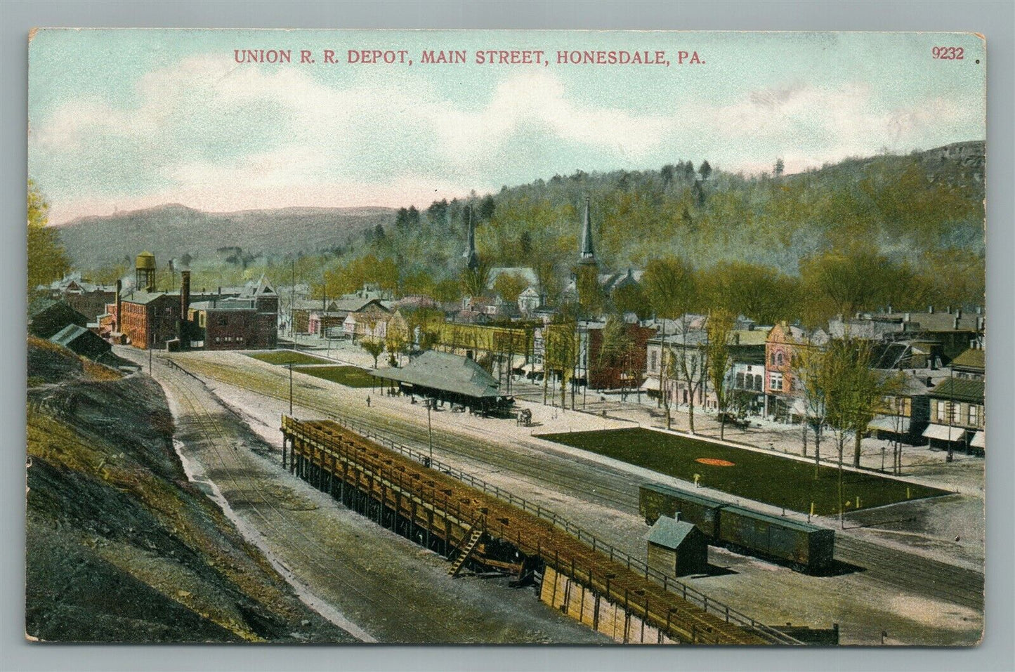 HONESDALE PA RAILROAD DEPOR RAILWAY STATION ANTIQUE POSTCARD