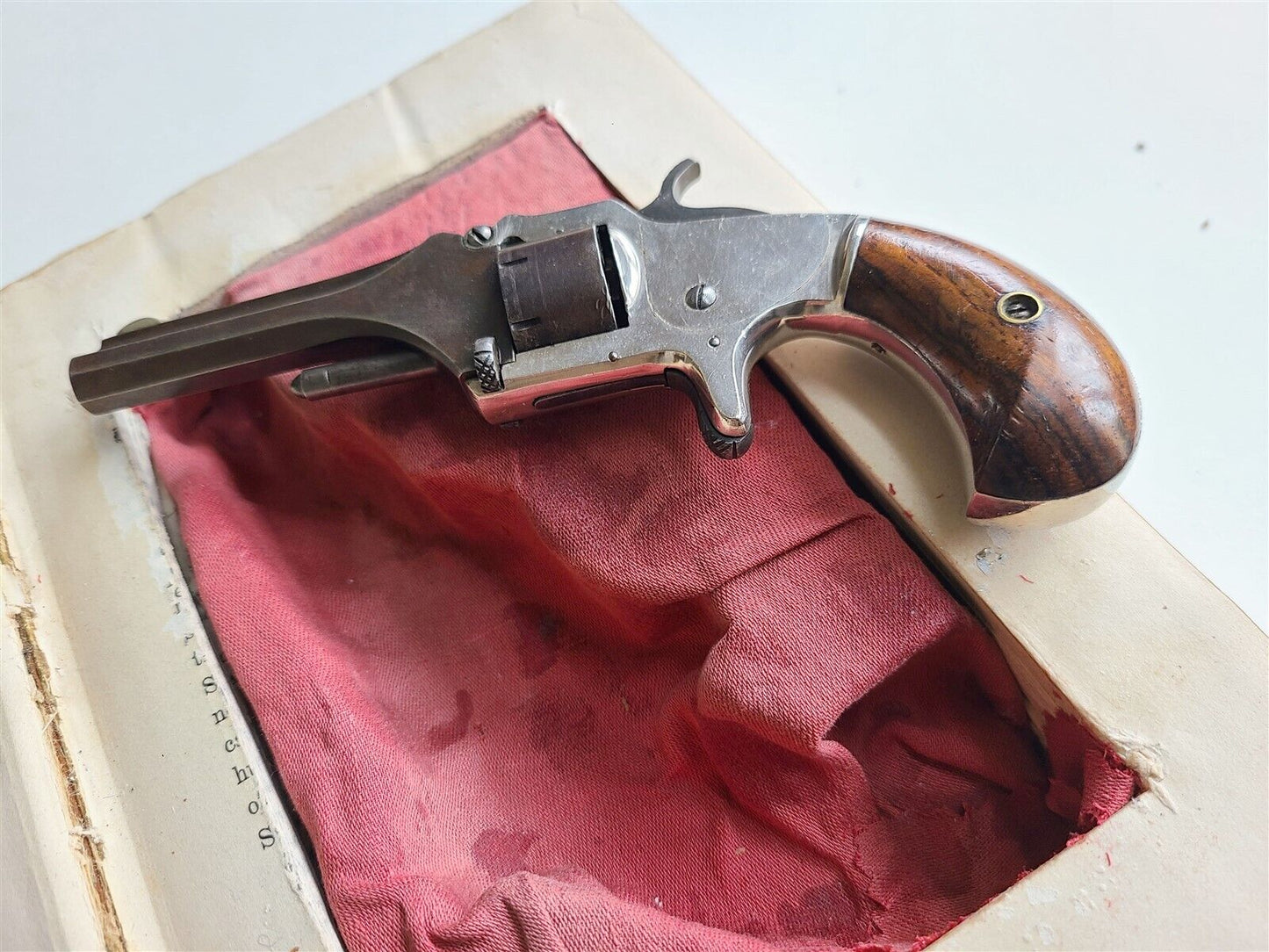 ANTIQUE REVOLVER in BOOK SHAPE BOX HIDDEN SAFE