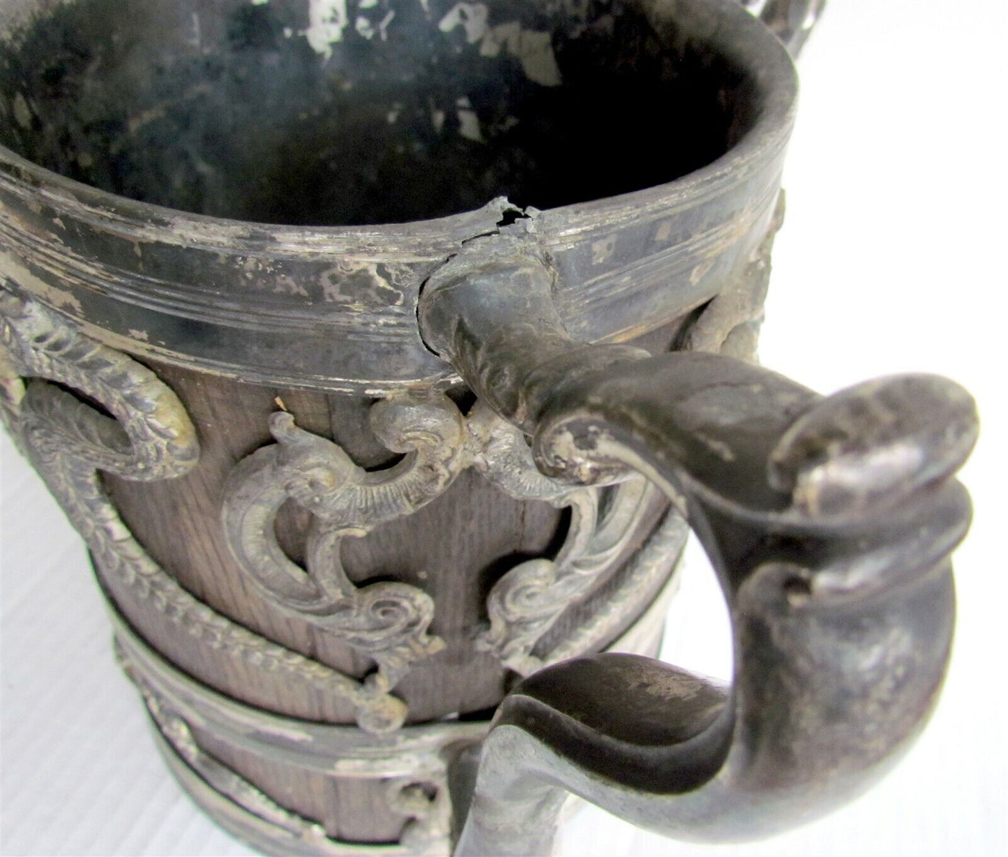 UNIQUE ANTIQUE TROPHY 3 HANDLES WOOD & SILVERPLATED VESSEL w/ SERPENTS DESIGN