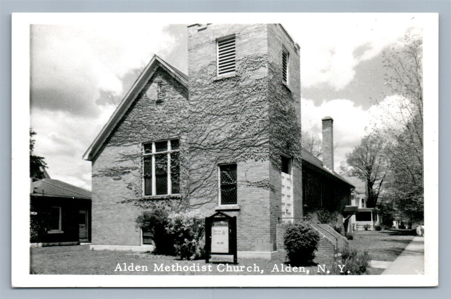 ALDEN NY METHODIST CHURCH VINTAGE REAL PHOTO POSTCARD RPPC