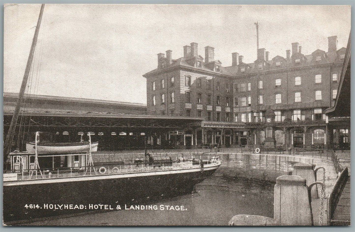 HOLYHEAD : HOTEL AND LANDING STAGE ANTIQUE POSTCARD