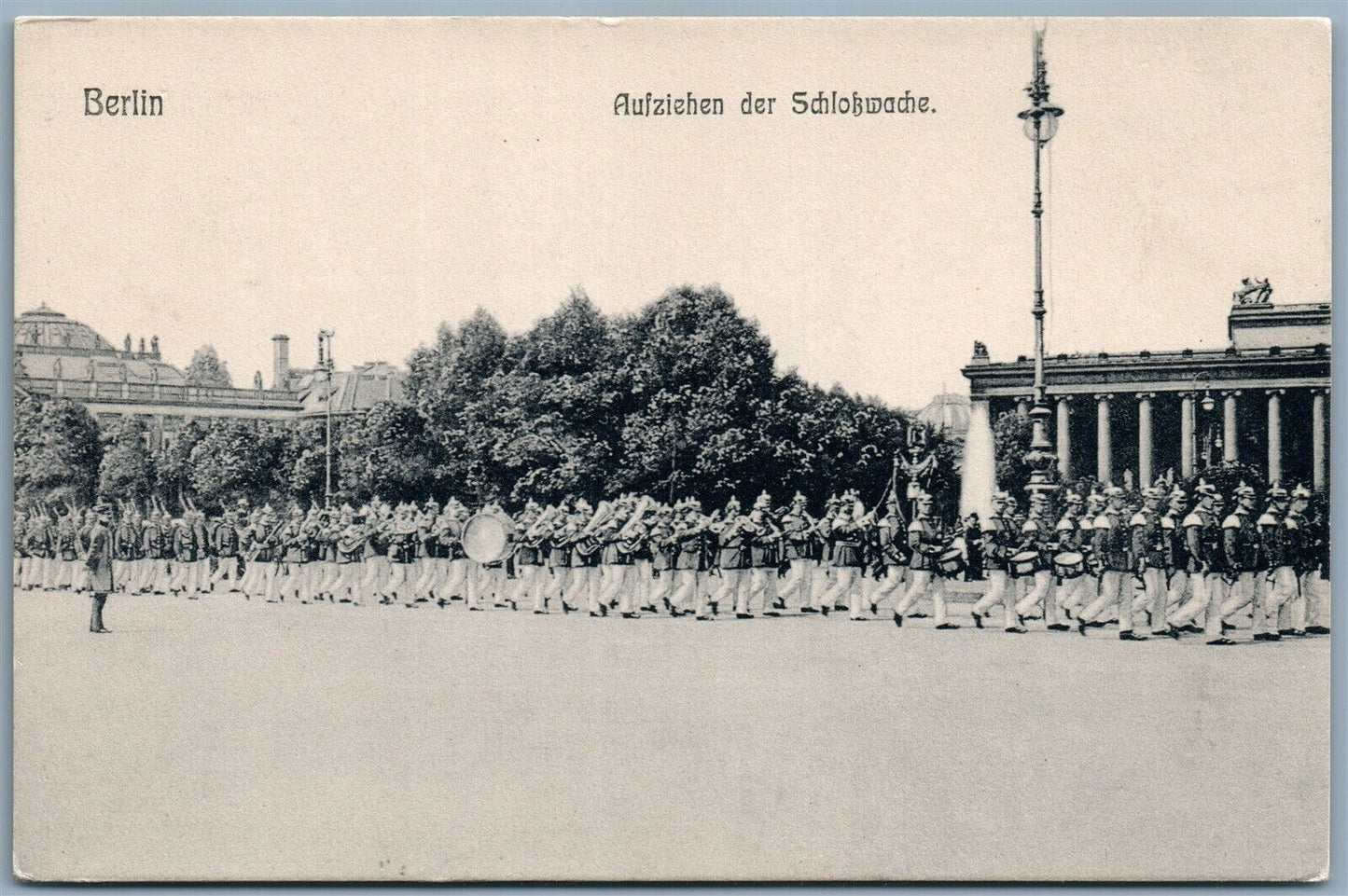 BERLIN GERMANY MILITARY ORCHESTRA PARADE ANTIQUE POSTCARD