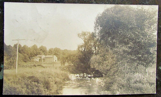 SINCLAIRVILLE N.Y. RPPC 1905 ANTIQUE REAL PHOTO POSTCARD sent to VINEYARD N.Y.