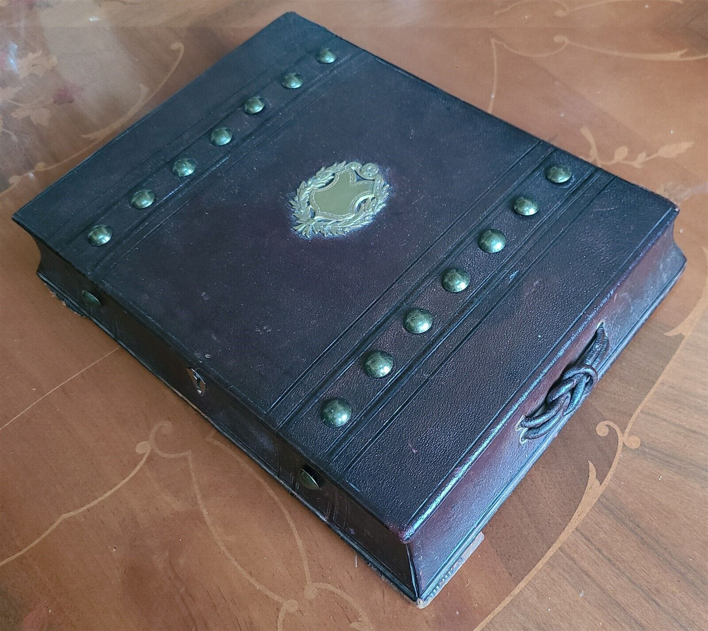 ANTIQUE TRAVELING LAP DESK BOX leather covered