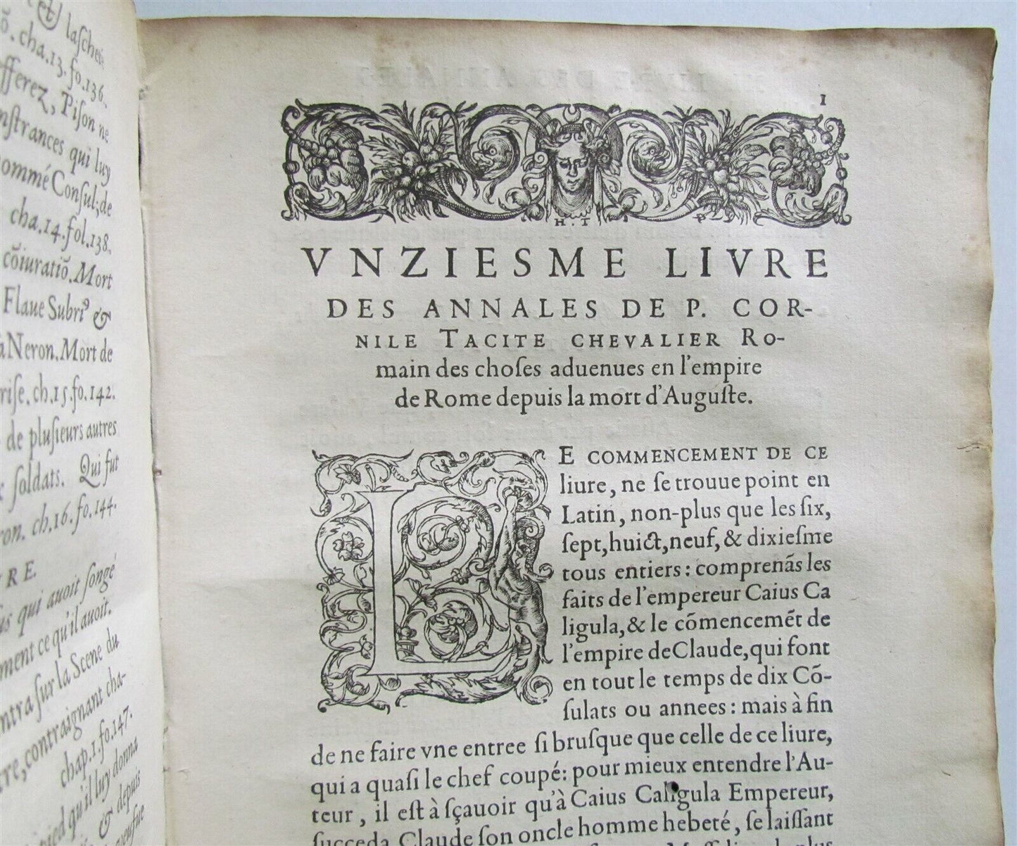 1581 TACITUS THE ANNALS VELLUM BOUND antique TACITE ANNALES in LATIN 16th cent.