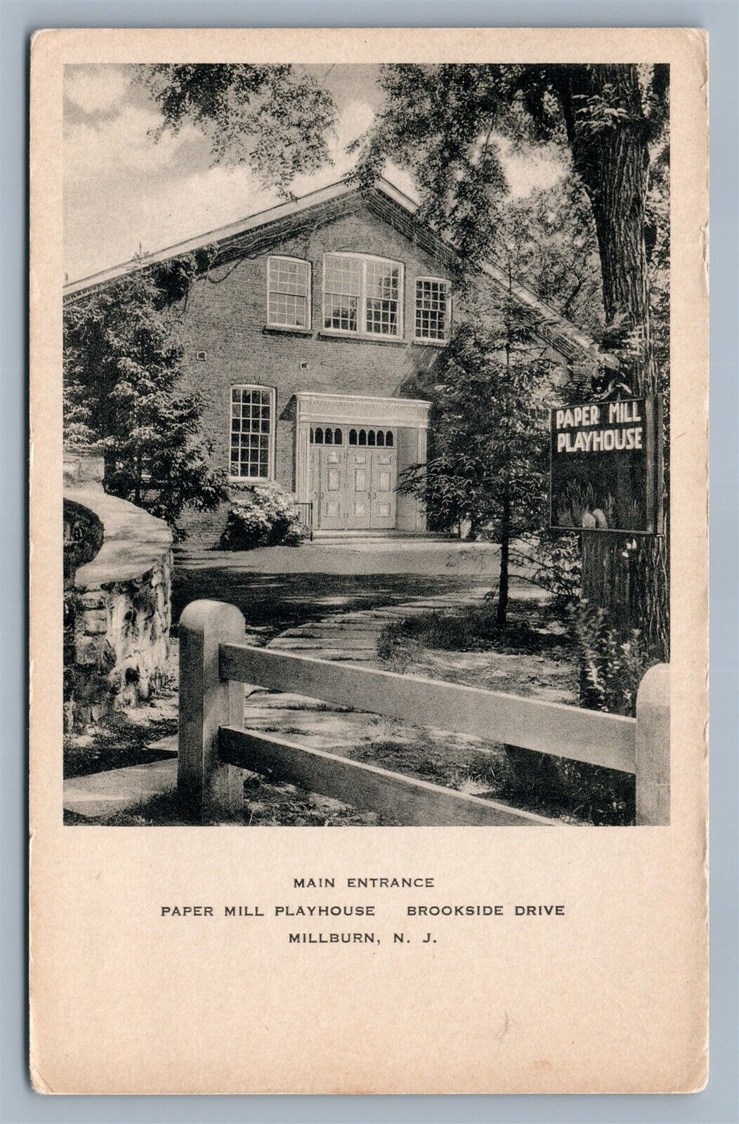 MILLBURN NJ PAPER MILL PLAYHOUSE BROOKSIDE DRIVE VINTAGE POSTCARD