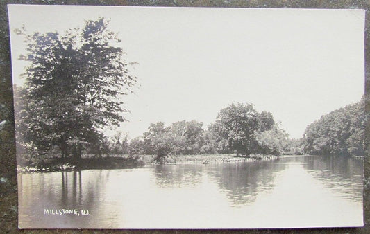 MILLSTONE N.J. RIVER VIEW RPPC ANTIQUE REAL PHOTO POSTCARD