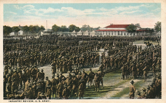 US ARMY INFANTRY REVIEW ANTIQUE WWI MILITARY ANTIQUE POSTCARD