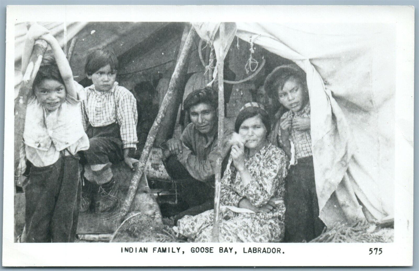 INDIAN FAMILY GOOSE BAY LABRADOR CANADA ANTIQUE REAL PHOTO POSTCARD RPPC