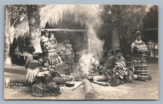 AMERICAN SEMINOLE INDIANS ALLIGATOR FARM MIAMI ANTIQUE REAL PHOTO POSTCARD RPPC