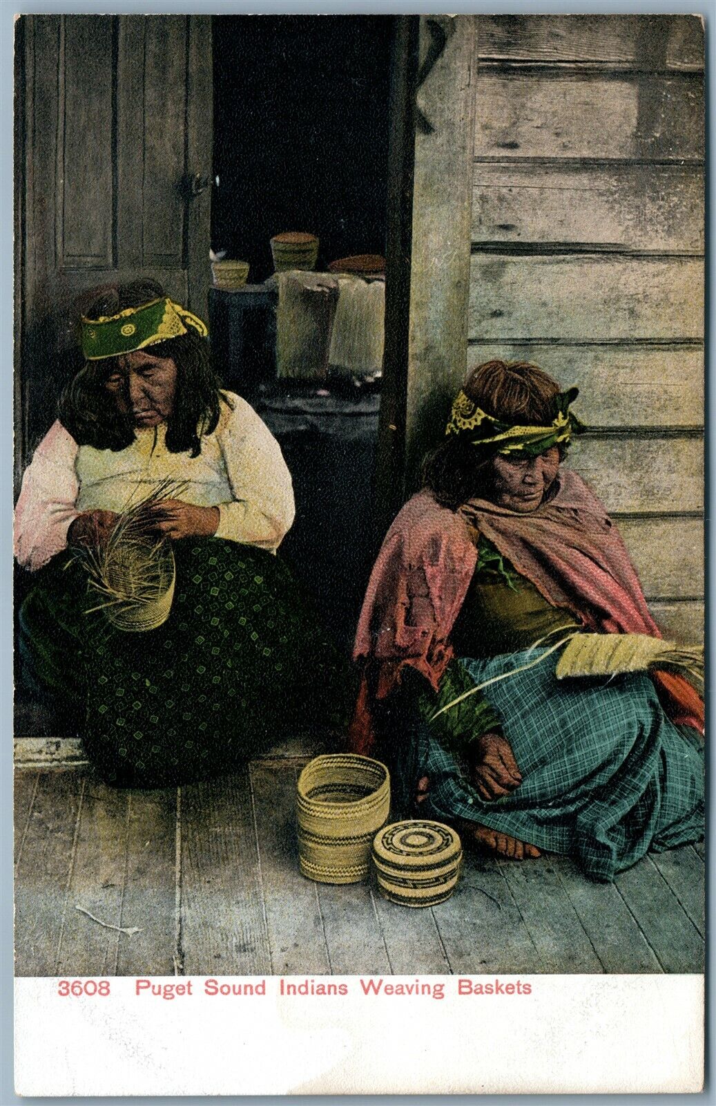 PUGET INDIANS WEAVING BASKETS ANTIQUE POSTCARD