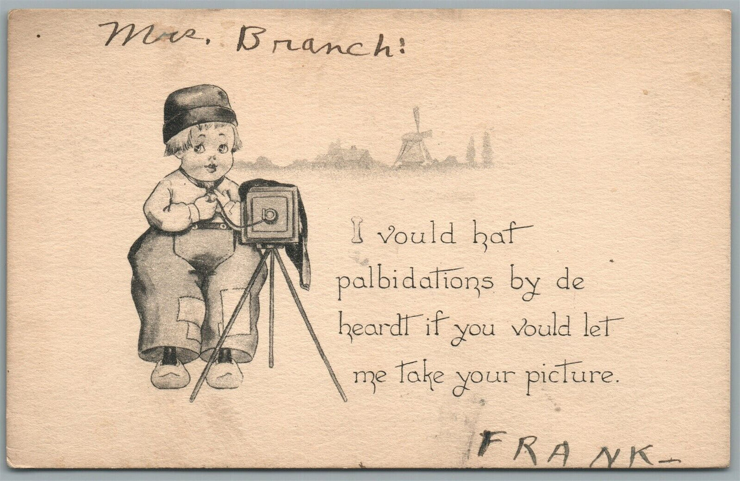 PHOTOGRAPHER w/ VINTAGE PHOTO CAMERA ANTIQUE POSTCARD